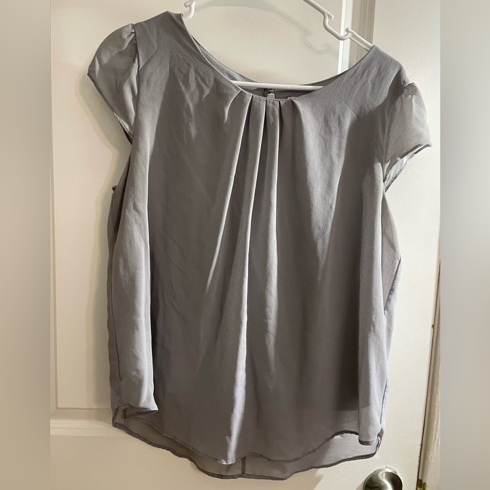 Gray Pleated Shell Top - Picture 1 of 4